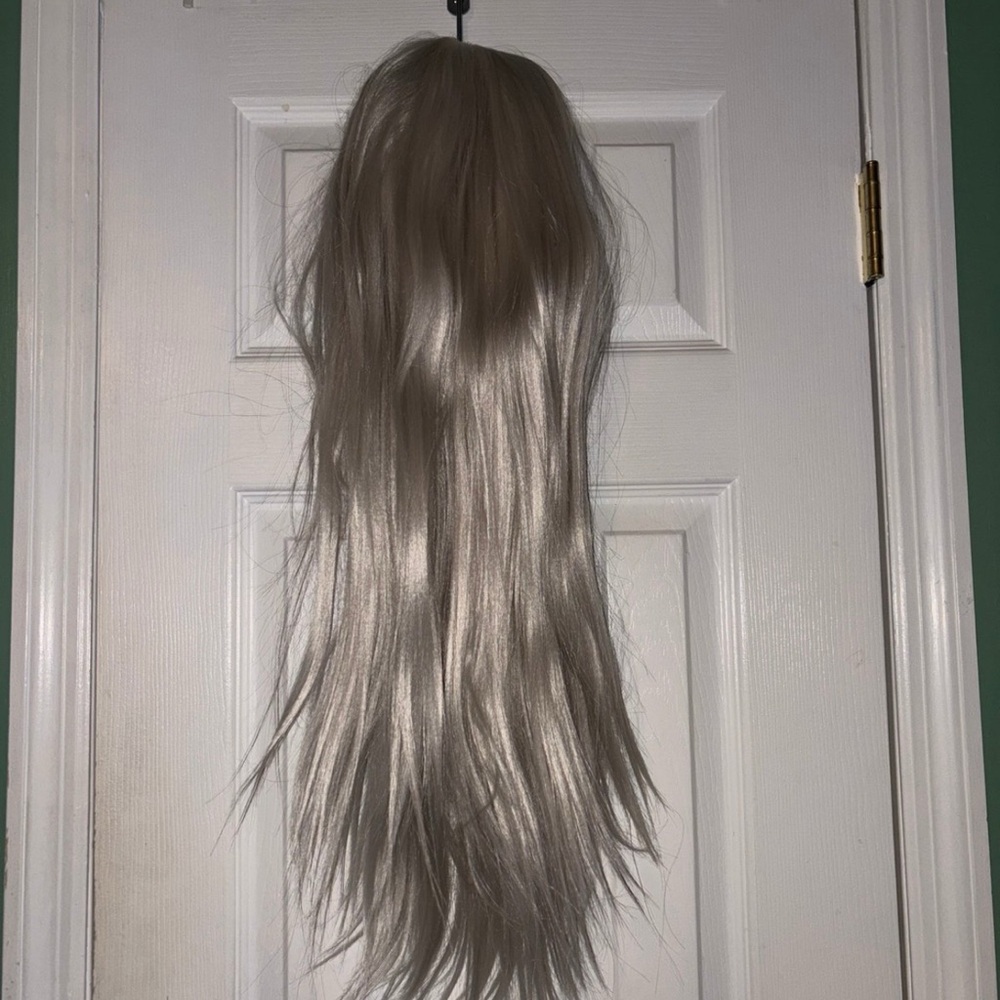 White fashion wig